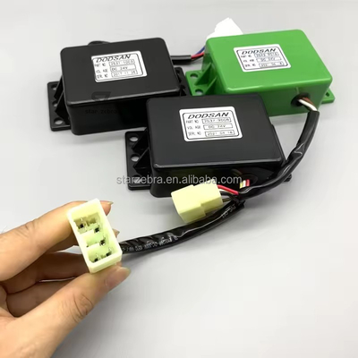 2543-9015 Doosan piezas de excavadora DH150 220 215 225 258 300 370-5-7 relé de control intermitente del motor limpiador 2537-9008 2531-1003