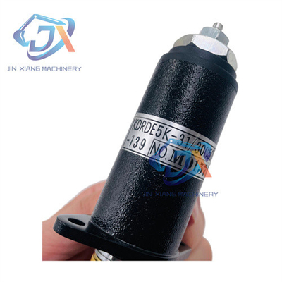 Válvula de solenoide STAR ZEBRA 30C50-139 YN35V00048F1 para excavadora SK250-8 SK200-8