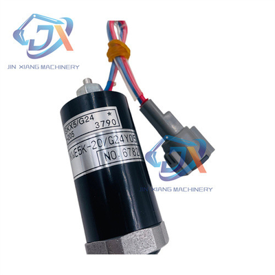 Válvula de solenoide de freno giratorio STAR ZEBRA Premium KWE5K-80-G24Y05 para excavadoras Kato 820