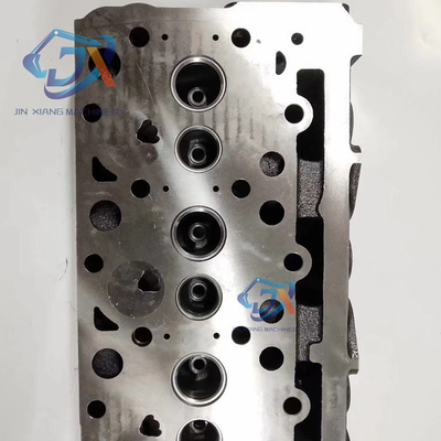 La cabeza de cilindro del motor diesel Kubota D1105 para excavadora U15 17 20 25 30 35
