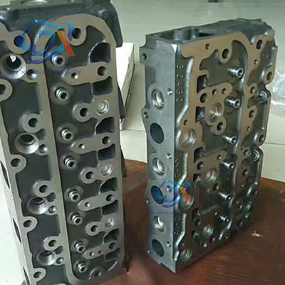 La cabeza de cilindro del motor diesel Kubota D1105 para excavadora U15 17 20 25 30 35