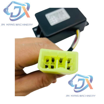 Doosan Excavator Parts DH150 220 215 225 258 300 370-5-7 Intermittent Control Relay of Wiper Motor 2543-9015 2537-9008 2531-1003