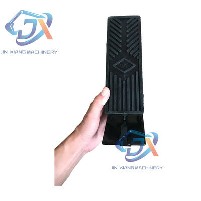 High Quality for Komatsu Excavator Wood Grab Construction Machinery Parts One-Way Hydraulic Pedal Crusher Pilot Control Valve