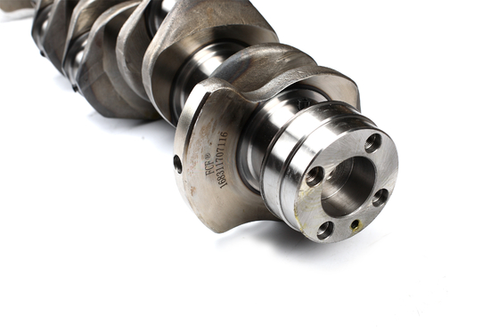 6HK1 forjó el cigüeñal de acero 8976030040 para el excavador DCT ZX330 360