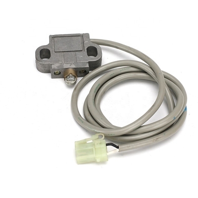 PC200-5 PC200-6 6F95 Travelling Pressure Sensor Excavator Switch D4C-9093 203-06-5621