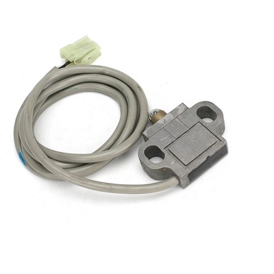 PC200-5 PC200-6 6F95 Travelling Pressure Sensor Excavator Switch D4C-9093 203-06-5621