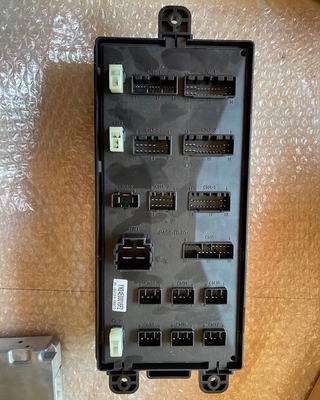 Caja del fusible del montaje SK200-8 de la caja de la retransmisión de YN73E01024P2 YN24E00016F2 SK210-8 SK250-8 SK350-8